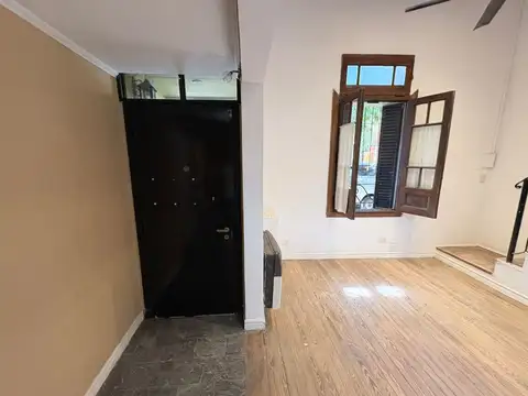 Casa en Venta en Chacarita, USD 270.000