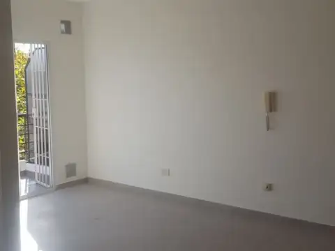 RICHIERI 400, Piso 3