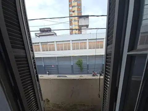 Depto Tipo Casa 12 ambientes con 2 baños