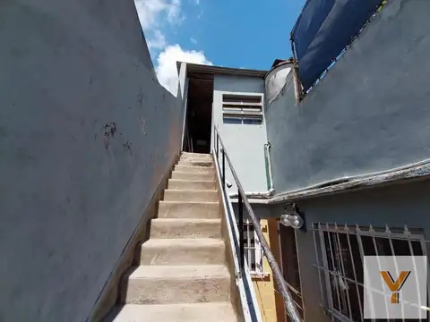 Depto Tipo Casa en Venta en Villa Maipu, USD 180.000