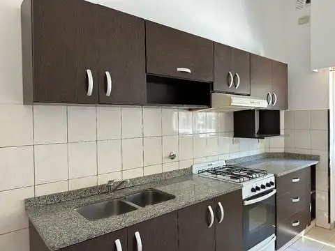 Depto Tipo Casa en Venta en Lomas de Zamora, USD 63.000