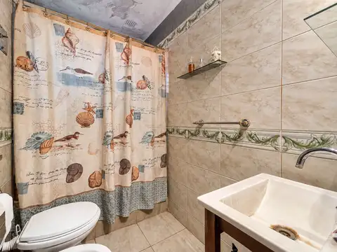 Casa 3 ambientes con 2 baños