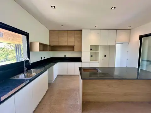 Casa en Venta en Estancia Q2, USD 480.000