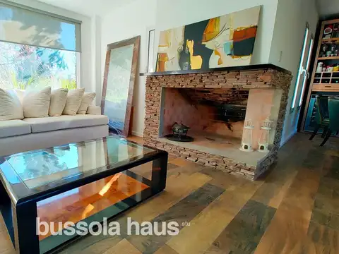 Casa 7 ambientes con 3 baños