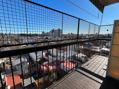 VENTA DEPTO 3 AMB GRAN BALCON TODO LUZ FLORESTA