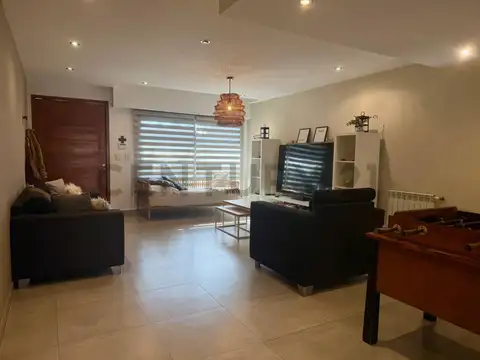 Matias Zapiola 100, Piso 0