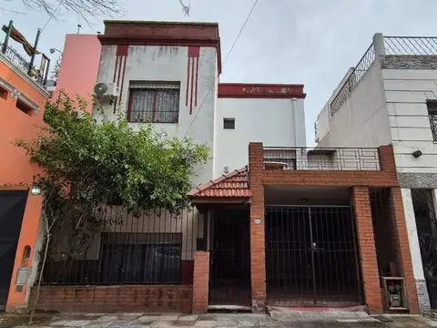 VENTA CASA LOTE PROPIO EX-MUNICIPAL - LINIERS