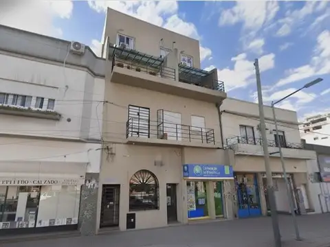 S. ANDRÉS DEPTO. 2 AMB. AL FTE. C/DOBLE BALCÓN A/CRÉDITO
