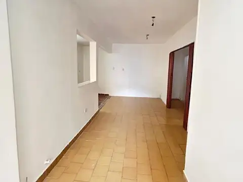 Casa en Alquiler en Temperley, $ 980.000