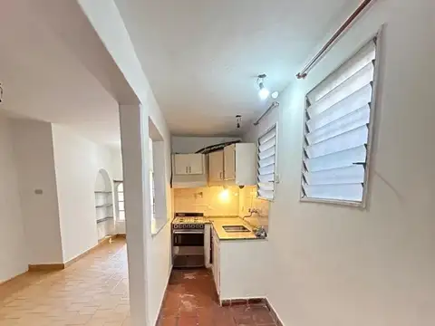 Casa en Alquiler en Temperley, $ 980.000