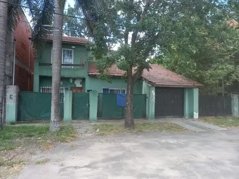 TRES GALPONES TERMINADOS EN VENTA SOBRE ACCESO OESTE, MORENO