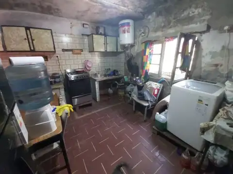 Casa 4 ambientes con 1 baño
