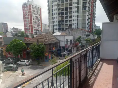 Departamento 3 ambientes en  Martinez.