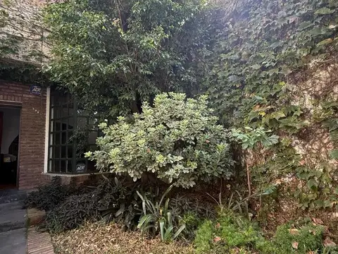 Casa en Villa Urquiza Lote Propio Zona Residencial