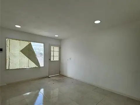 Local en Alquiler en Rio Grande, $ 700.000