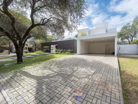 Casa en Venta en La Paloma, Villa Allende