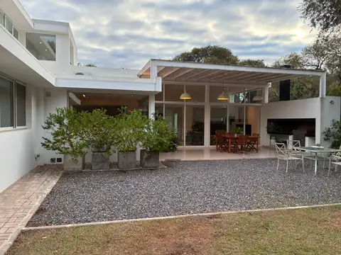 Casa en Venta de 5 dormitorios