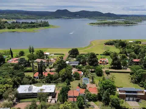 CASA 4 DORM PILETA VILLA DEL DIQUE EMBALSINA LAGO
