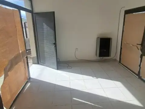 Casa en Alquiler con 1 cochera