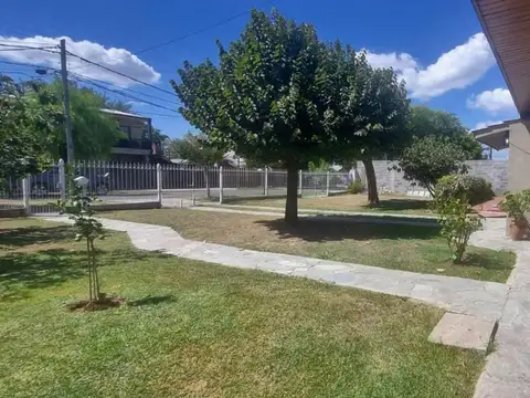 Casa en Alquiler en Paso del Rey, $ 1.100.000