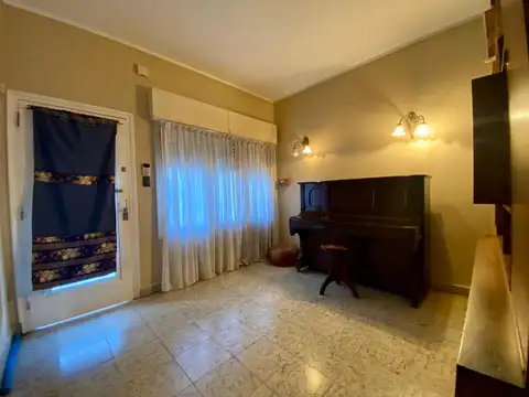 Casa en Alquiler 50 años
