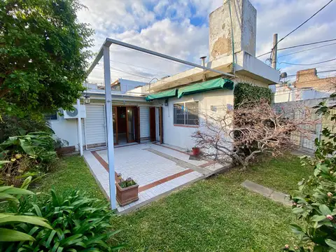 Casa en Alquiler en Azcuenaga, $ 750.000