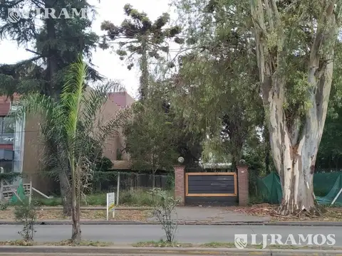 Local en Venta en Barrio Parque Leloir, Partido de Ituzaingó