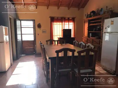 Casa en  venta -Abasto, La Plata 1000 m2 con escritura