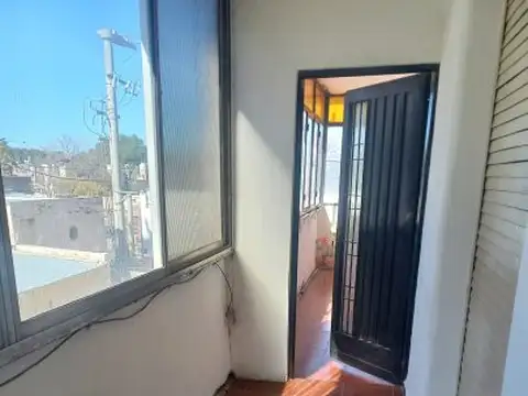 Avenida lafinur y Ayacucho , Piso 1