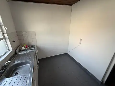Depto Tipo Casa en Alquiler 50 años