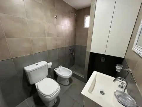 Departamento en Alquiler con 1 cochera
