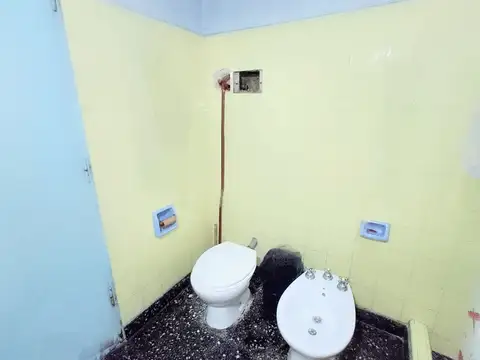 Casa 3 ambientes con 1 baño