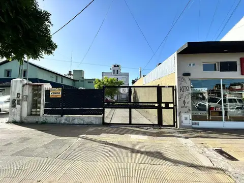 DEPTO 2 AMB- CON ESTACIONAMIENTO- SOBRE AV SAN MARTIN