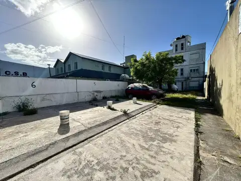 DEPTO 2 AMB- CON ESTACIONAMIENTO- SOBRE AV SAN MARTIN