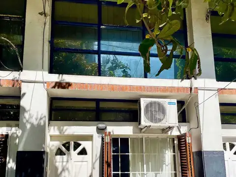 VENTA DEPARTAMENTO EN VILLA GENERAL MITRE  DUPLEX