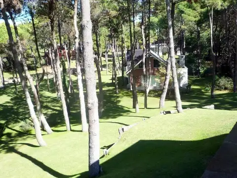 Casa 5 ambientes con 4 baños