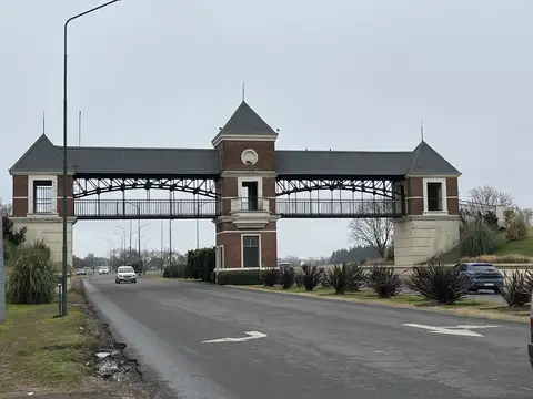 Pilar del Este Santa Sofia