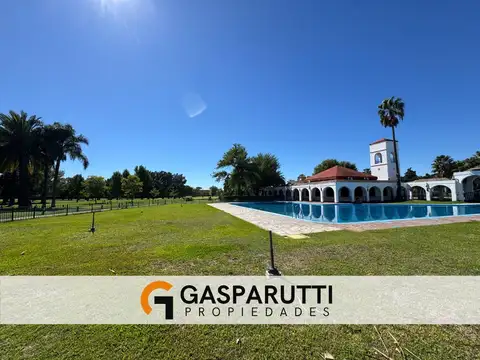 Casa en Venta con 4 cocheras
