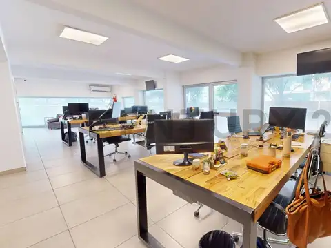 Beauchef 800, Piso 1