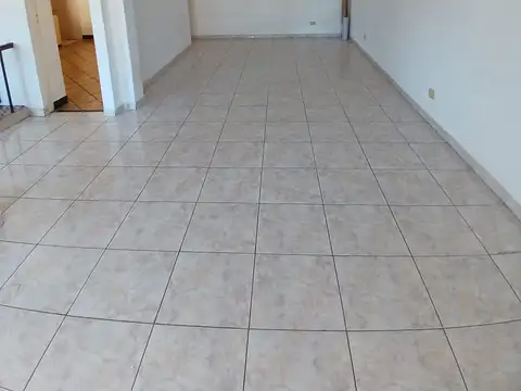 Depto Tipo Casa en Venta de 5 ambientes