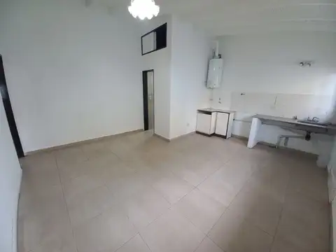 Departamento 2 ambientes con patio