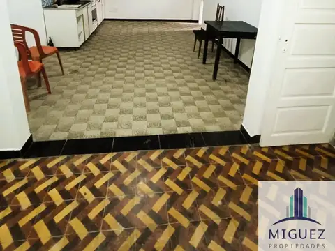 Depto Tipo Casa en Alquiler de 3 ambientes