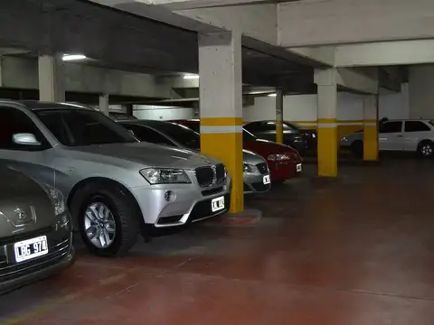 EN VENTA 2 ESPACIOS COCHERA EN EDIFICIO TERRAZAS, CADA UNA U$S10000 - FICHA 7214