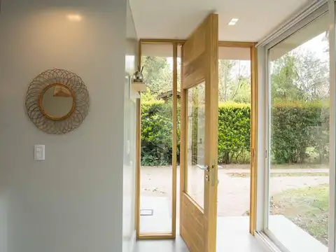 Casa 3 ambientes con 2 baños