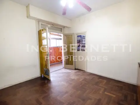 2 Ambientes - Primer Piso - Excelente zona - Terraza de uso común