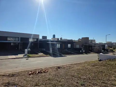 SE VENDE LOTE 360 MTS2 EN DOCTA BOULEVARD