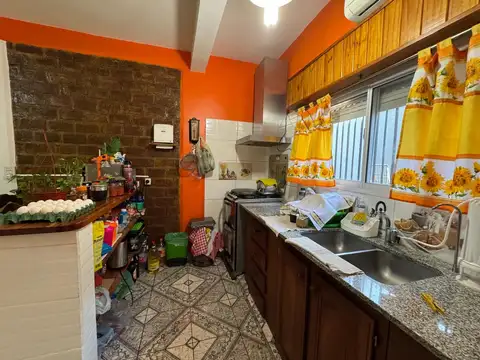 Casa 5 ambientes con 3 baños