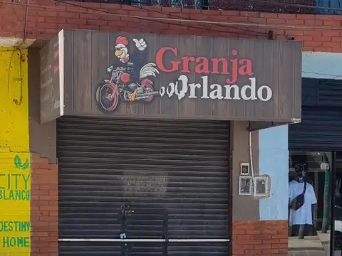 Local en alquiler en plena zona comercial – Av. 25 de Mayo, Merlo