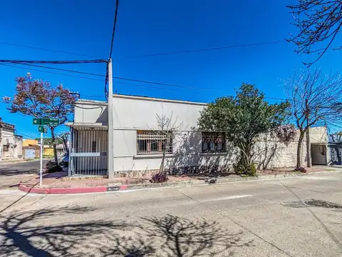 EN VENTA – HERMOSA CASA EN BUEN ESTADO