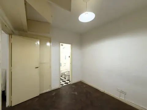 Venta departamento dos ambientes en Recoleta
